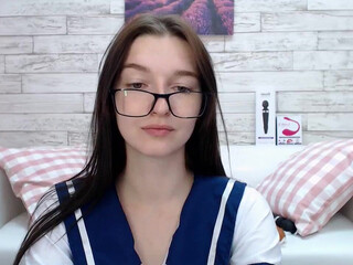 smooth__skin sweet ass and broken cap