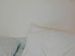 sexyandlittlegirl 01 September 2020