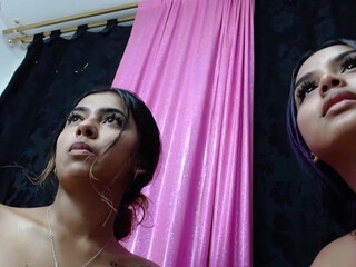 natasha__sexy__ lady performs a gorgeous striptease