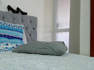 neytiri_moon Slender beauty