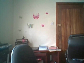 missytrig showed pussy on the street