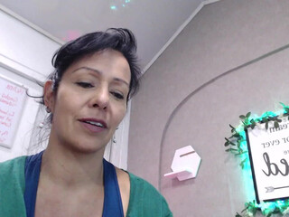 dakota_rayn beautiful lady shows gorgeous body