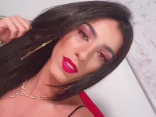 Alice Marques   attractive model fucks pussy with sex toy
