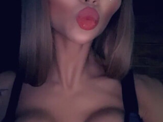 iammery  juicy breasts and smooth pussy