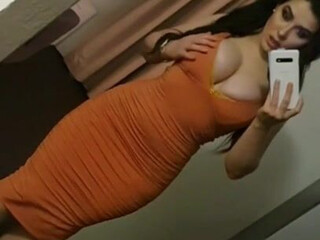 Scarlett_Jones bitch
