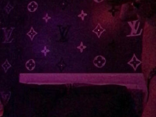 White Chinaa front seat thinks