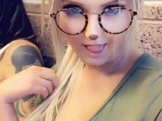 Chelsea Marie aka xxxchelseamarie wicked bitch punishes small tits