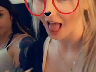 Chelsea Marie aka xxxchelseamarie mature confused masturbates shaved pussy