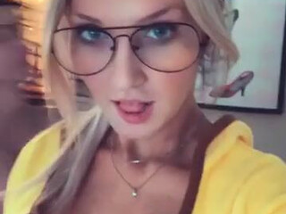 Chelsea Marie aka xxxchelseamarie Whore in