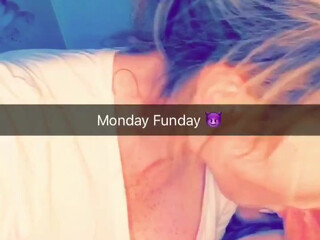 Chelsea Marie aka xxxchelseamarie red slut passionately masturbating pussy