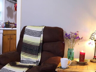 Rainy_Saturday loud bitch hammering pussy with phallus