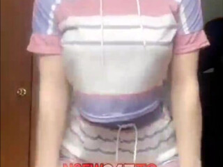 Luna_raise blonde takes off her stockings and daubs