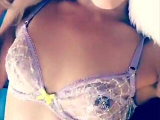 Luna_raise thinty passionately pulls the cap