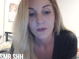 Kelly_Payne skinny nipple pulls pussy with fingers