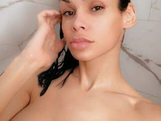 yourtsashley69 larva