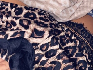 iammery crazy beauty takes off her red dress