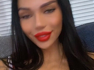 iammery beauty close fingers clit