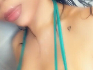 dominiquebarbi cute lady jerking off her cunt
