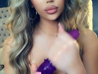 dominiquebarbi Gorgeous lady