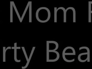 Jeri_Lynn hot bitch sucks dildos