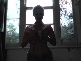 ManyVids.com Bad_Dolly gorgeous jerks off a banana and cums.