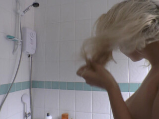 ManyVids.com Bad_Dolly Young bitch