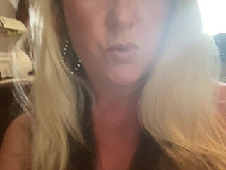 Nita_Marie Pretty lady