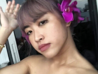 Missasmaradana wonderful queen indulges in sex toy