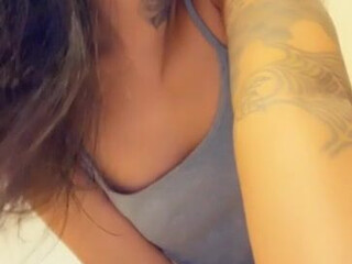 Kendall Vuitton   bbw fondles her cunt and nipples