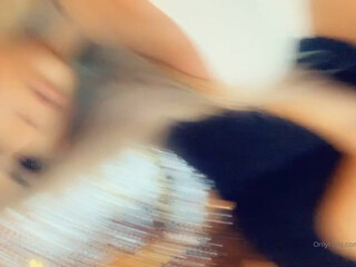 Kendall Vuitton  Sultry lady