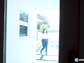 milly marks noble lady praises boobs