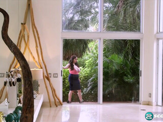 milly marks Crazy chicks