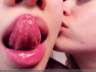 morgandafni impressive girls show pussies