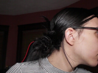 landl4034 cute brunette sucking dick