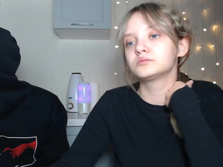 lilkrystal busty latina masturbates with a pussy