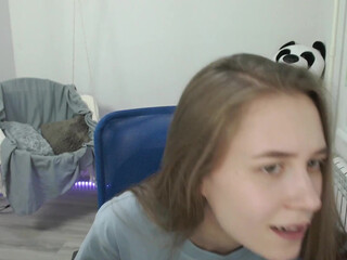 littlebabu01 busty blonde is sucking a pussy