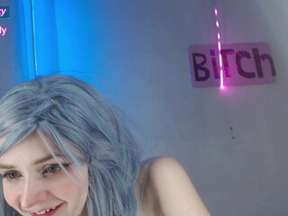 lilly_pilly graceful blonde passionately masturbating cunt