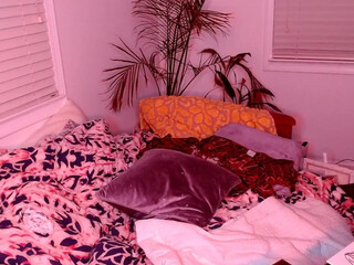 lennonzest Drunk college girls have group sex