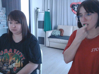 ann_mikky crazy lady jerks off and cums