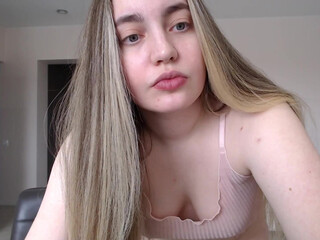 someb0dyhere toys with corn toy