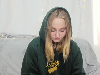 crystal_angel_ wonderful woman gently pulls pussy