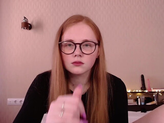 olivia_date Busty brunette