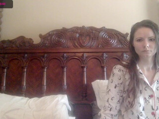 brookesawyer busty babe masturbates shaved cunt