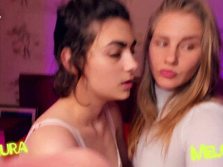 choesmelori beautiful  cam girl  plays with sex toy