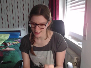 xinnocence94x hot bitch punches holes with fingers