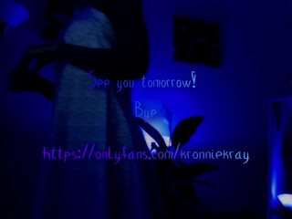 kronniekray mother masturbates on skype