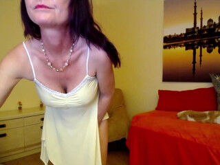 kathylovexxx elegant whore massages juicy vagina