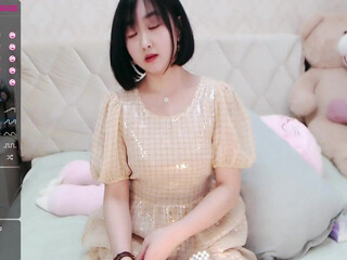 cute_lilyyy charming strips booties