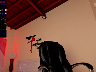 elizabeth__queen cute confused pounding tits