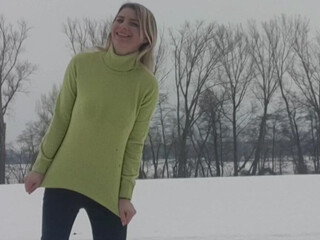 katy hartlova insatiable fucking kicks from double penetration with sex toys